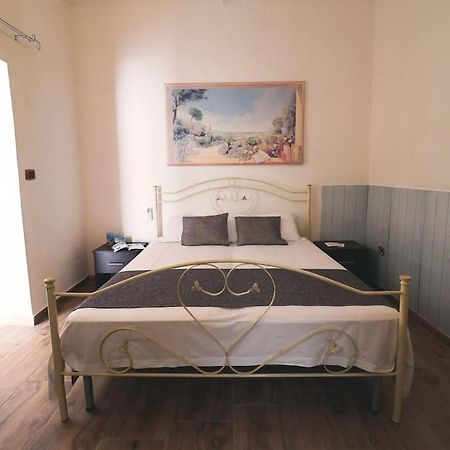 Villa Le Conchiglie Di Taranto Mediterranea 풀사노 외부 사진