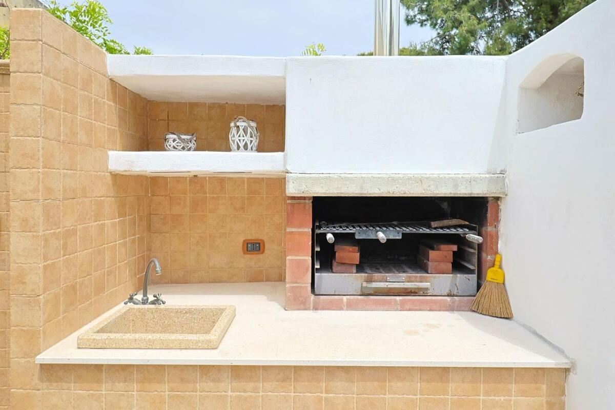 Villa Le Conchiglie Di Taranto Mediterranea 풀사노 외부 사진